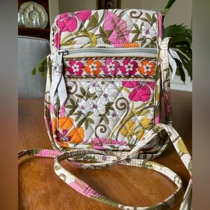 🪴Vera Bradley hipster in Tea Garden pattern